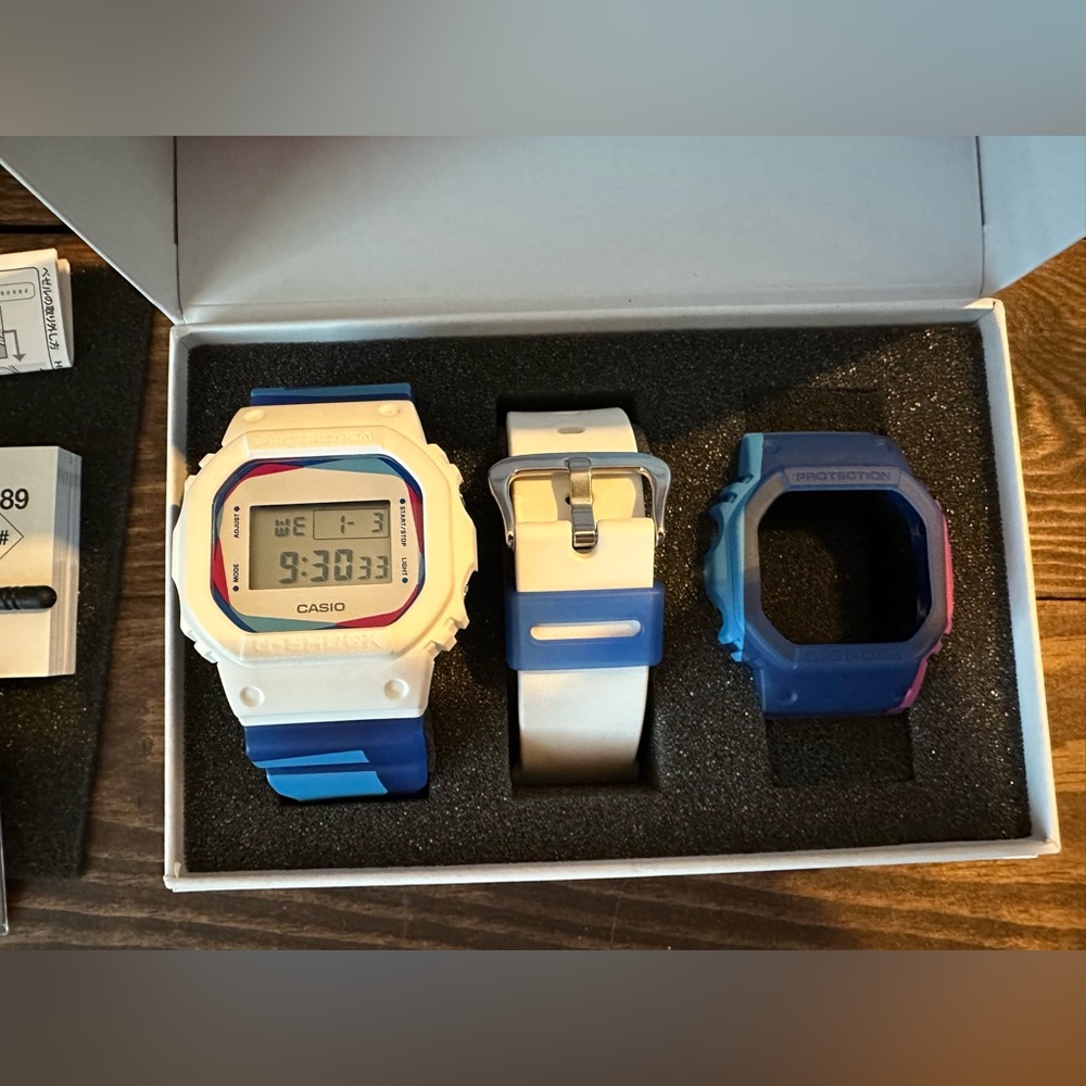 Casio G-Shock 5600PR-2ER Parra Limited Edition